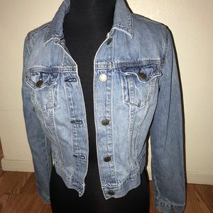 Old Navy Jean Jacket!